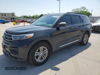 2023 Ford Explorer XLT z VIN 1FMSK7DH8PGA25916, wystawiony jako Copart lot #53541335 z przebiegiem 51 912 mil mil oraz Szkoda całkowita • Salvage title. Historia ofert i sprzedaży dostępna na DreamBid. Obrazek 1.