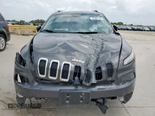 2014 Jeep Cherokee Limited with VIN 1C4PJLDS0EW238119, listed as a Copart auction lot 61607495 with 181,689 mi miles and Salvage title. Bid and sale history available at DreamBid. Image 5.