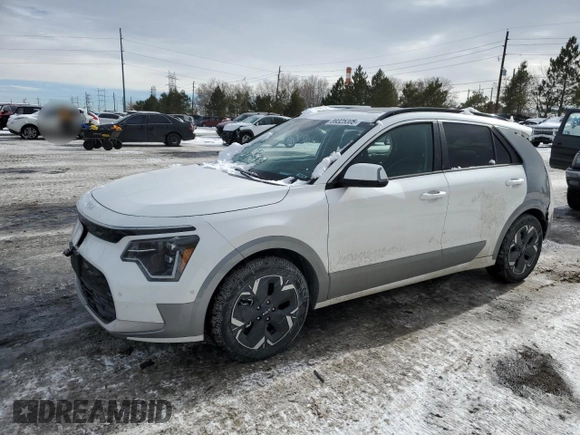 2023 Kia Niro Wave with VIN KNDCT3L10P5040523, listed as a Copart auction lot 89325305 with 8,287 mi miles and Salvage Title. Bid and sale history available at DreamBid. Image 1.