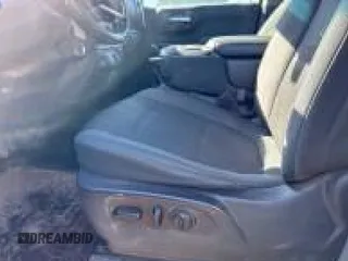 2020 Chevrolet Silverado 1500 LT with VIN 3GCUYDED3LG186890, listed as a IAAI auction lot 42185730 with 123,518 mi miles and . Bid and sale history available at DreamBid. Image 5.