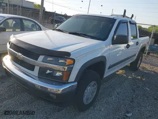 2008 Chevrolet Colorado LT w/1LT with VIN 1GCDT33E888218606, listed as a IAAI auction lot 42033908 with 245,603 mi miles. Bid and sale history available at carsss.com. Image 17.