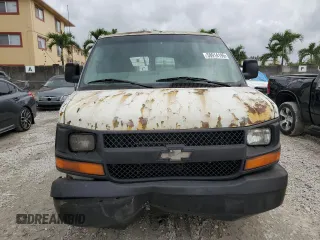 2004 Chevrolet Express Cargo with VIN 1GCGG25U841188896, listed as a Copart auction lot 59914195 with 331,537 mi miles and Salvage title. Bid and sale history available at DreamBid. Image 5.