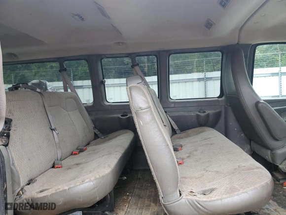 2011 Chevrolet Express Passenger 1LT with VIN 1GAZG1FG3B1152776, listed as a Copart auction lot 72246554 with 194,103 mi miles and Salvage Title. Bid and sale history available at carsss.com. Image 11.