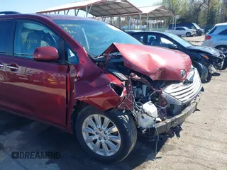 2015 Toyota Sienna Limited z VIN 5TDDK3DC0FS104012, wystawiony jako IAAI lot #41935233 z przebiegiem 160 635 mil mil oraz . Historia ofert i sprzedaży dostępna na DreamBid. Obrazek 19.