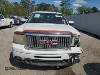 2008 GMC Sierra Denali z VIN 2GTEK638X81298237, wystawiony jako Copart lot #49724185 z przebiegiem 195 630 mil mil oraz Szkoda całkowita • Salvage title. Historia ofert i sprzedaży dostępna na DreamBid. Obrazek 5.