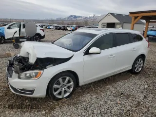 2016 Volvo V60 T5 Drive-E Premier z VIN YV140MEK3G1316185, wystawiony jako Copart lot #49115635 z przebiegiem 76 199 mil mil oraz Szkody całkowita. Historia ofert i sprzedaży dostępna na DreamBid. Obrazek 1.