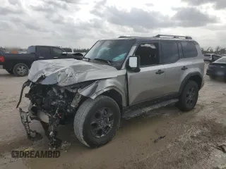 2024 Lexus GX 550 Premium z VIN JTJTBCDX3R5019851, wystawiony jako Copart lot #48399275 z przebiegiem 1 890 mil mil oraz Szkoda całkowita • Salvage title. Historia ofert i sprzedaży dostępna na DreamBid. Obrazek 1.