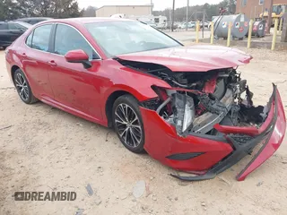 2020 Toyota Camry SE z VIN 4T1G11AKXLU319013, wystawiony jako IAAI lot #41725778 z przebiegiem 69 378 mil mil oraz . Historia ofert i sprzedaży dostępna na DreamBid. Obrazek 1.
