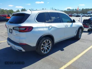 2022 BMW X5 sDrive40i with VIN 5UXCR4C07N9M97460, listed as a IAAI auction lot 41737440 with 1 mi miles. Bid and sale history available at carsss.com. Image 4.