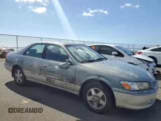 2001 Toyota Camry CE with VIN JT2BG22K610579827, listed as a Copart auction lot 41537605 with 188,136 mi miles and Salvage Title. Bid and sale history available at DreamBid. Image 4.