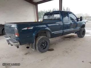 1999 Ford Super Duty F-350 SRW XL with VIN 1FTSX31F3XEA41504, listed as a IAAI auction lot 41916567 with 291,742 mi miles. Bid and sale history available at carsss.com. Image 4.