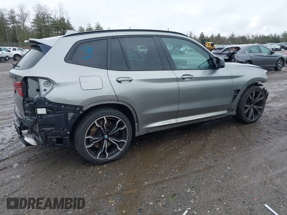 2020 BMW X3 M z VIN 5YMTS0C02L9B29984, wystawiony jako IAAI lot #41655102 z przebiegiem 38 878 mil mil oraz . Historia ofert i sprzedaży dostępna na DreamBid. Obrazek 4.
