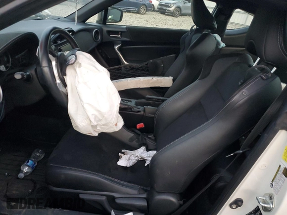 2018 Toyota 86 GT with VIN JF1ZNAE18J8701782, listed as a Copart auction lot 81122124 with 0 mi miles and Salvage Title. Bid and sale history available at carsss.com. Image 7.