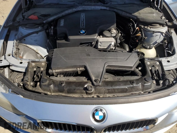 2013 BMW 3 Series 328i xDrive with VIN WBA3B3C55DF530996, listed as a Copart auction lot 54433365 with 130,986 mi miles and Clean Title. Bid and sale history available at DreamBid. Image 11.