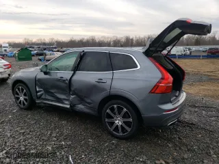 2021 Volvo XC60 Inscription with VIN YV4102RL3M1860596, listed as a Copart auction lot 47239585 with 39,830 mi miles and Salvage Title. Bid and sale history available at carsss.com. Image 2.