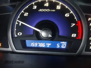 2008 Honda Civic LX z VIN 2HGFA16518H534553, wystawiony jako IAAI lot #42083382 z przebiegiem 159 786 mil mil oraz . Historia ofert i sprzedaży dostępna na DreamBid. Obrazek 16.