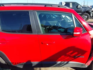 2017 Jeep Renegade Latitude z VIN ZACCJABB6HPF76261, wystawiony jako IAAI lot #41469168 z przebiegiem 99 896 mil mil oraz . Historia ofert i sprzedaży dostępna na DreamBid. Obrazek 13.
