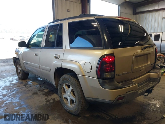 2004 Chevrolet TrailBlazer LS with VIN 1GNDT13S342194391, listed as a IAAI auction lot 42083394 with 215,125 mi miles and . Bid and sale history available at DreamBid. Image 3.