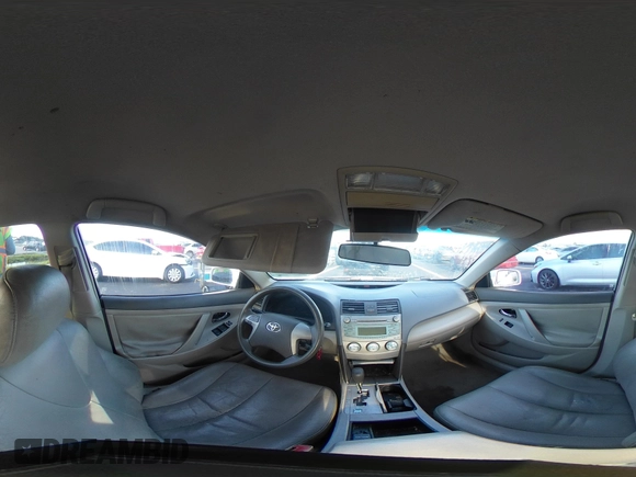 2007 Toyota Camry CE z VIN 4T1BE46K27U670867, wystawiony jako IAAI lot #42398921 z przebiegiem 142 655 mil mil oraz . Historia ofert i sprzedaży dostępna na DreamBid. Obrazek 18.