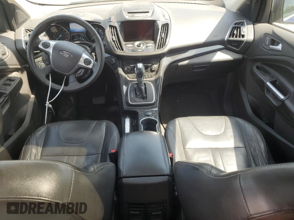 2013 Ford Escape Titanium z VIN 1FMCU0J99DUB78353, wystawiony jako Copart lot #54324725 z przebiegiem 209 829 mil mil oraz Czysty tytuł • Clean title. Historia ofert i sprzedaży dostępna na DreamBid. Obrazek 8.