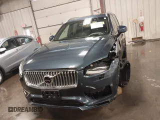 2023 Volvo XC90 Ultimate with VIN YV4062PA6P1953242, listed as a IAAI auction lot 40240626 with 18,019 mi miles. Bid and sale history available at carsss.com. Image 13.