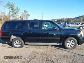 2012 GMC Yukon XL SLT with VIN 1GKS2KE71CR161613, listed as a IAAI auction lot 41021605 with 236,272 mi miles. Bid and sale history available at carsss.com. Image 13.