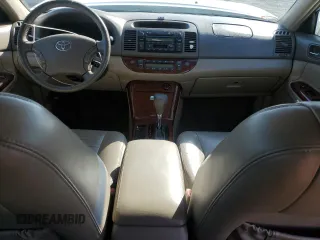 2005 Toyota Camry LE with VIN 4T1BF30K35U088189, listed as a Copart auction lot 50598495 with 208,145 mi miles and Salvage Title. Bid and sale history available at DreamBid. Image 8.
