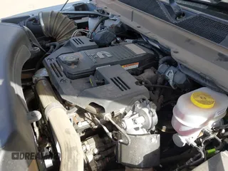 2024 Ram 2500 Tradesman with VIN 3C6UR5CLXRG222734, listed as a IAAI auction lot 41689397 with 4,685 mi miles and . Bid and sale history available at DreamBid. Image 10.