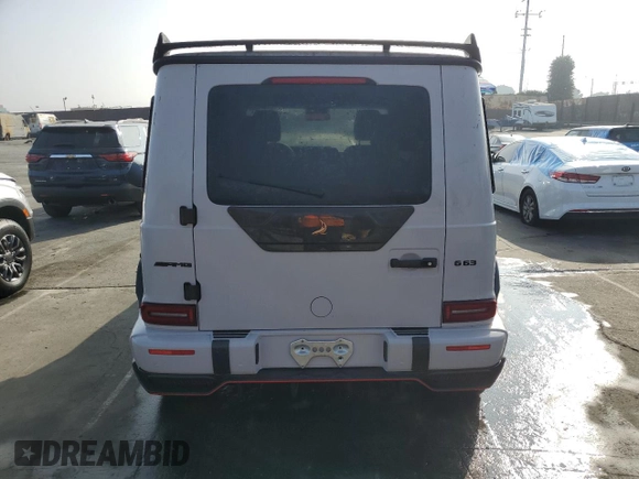 2020 Mercedes-Benz G 63 AMG z VIN WDCYC7HJ0LX335684, wystawiony jako Copart lot #82375444 z przebiegiem 8 781 mil mil oraz Szkoda całkowita • Salvage title. Historia ofert i sprzedaży dostępna na DreamBid. Obrazek 6.