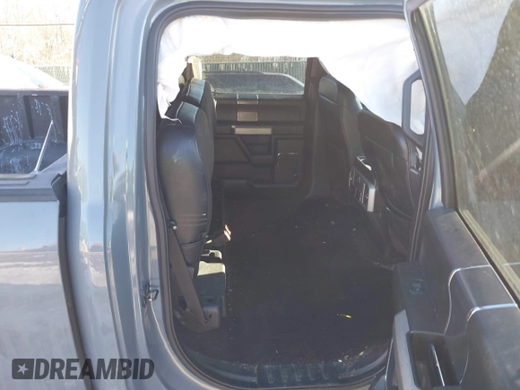 2019 Ford F-150 XL with VIN 1FTEW1EP9KKD60729, listed as a IAAI auction lot 41401427 with 186,277 mi miles. Bid and sale history available at carsss.com. Image 8.
