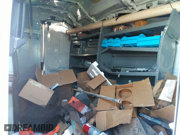 2018 Ford Transit z VIN 1FTYR2CM5JKA51972, wystawiony jako IAAI lot #36489006 z przebiegiem 129 736 mil mil oraz . Historia ofert i sprzedaży dostępna na DreamBid. Obrazek 8.