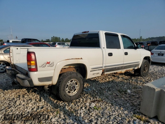 2002 GMC Sierra 1500HD SLE z VIN 1GTGK13U22F137583, wystawiony jako Copart lot #65997484 z przebiegiem 399 610 mil mil oraz Tytuł czysty. Historia ofert i sprzedaży dostępna na DreamBid. Obrazek 3.