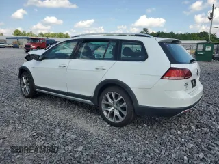 2018 Volkswagen Golf S с VIN 3VWH17AU4JM762558, выставлен на аукционе Copart как лот 54882405 с пробегом 39 266 миль миль и Списание • Salvage title. История ставок и продаж доступна на DreamBid. Изображение 2.