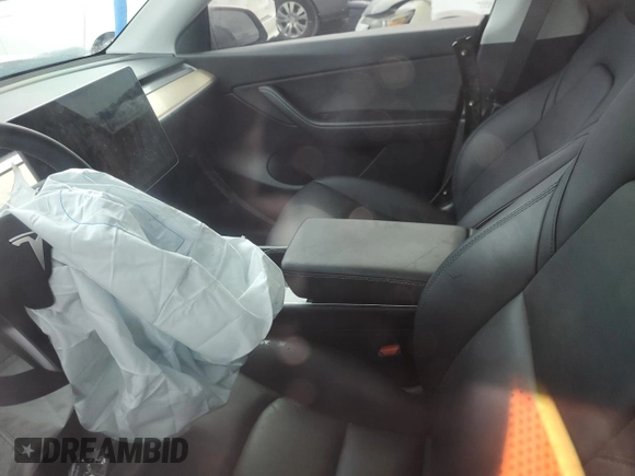2020 Tesla Model Y Long Range with VIN 5YJYGDEE1LF009967, listed as a Copart auction lot 49920385 with Not Provided miles and Salvage Title. Bid and sale history available at DreamBid. Image 7.