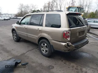 2006 Honda Pilot EX-L with VIN 2HKYF18516H528116, listed as a IAAI auction lot 41782324 with 245,280 mi miles and . Bid and sale history available at DreamBid. Image 3.