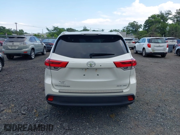 2019 Toyota Highlander SE with VIN 5TDJZRFH1KS567376, listed as a IAAI auction lot 42728105 with 58,970 mi miles and . Bid and sale history available at DreamBid. Image 16.