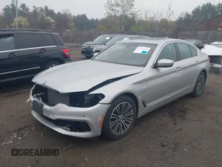 2018 BMW 5 Series 530e xDrive с VIN WBAJB1C53JB084376, выставлен на аукционе IAAI как лот 42137601 с пробегом 105 460 миль миль и . История ставок и продаж доступна на DreamBid. Изображение 18.