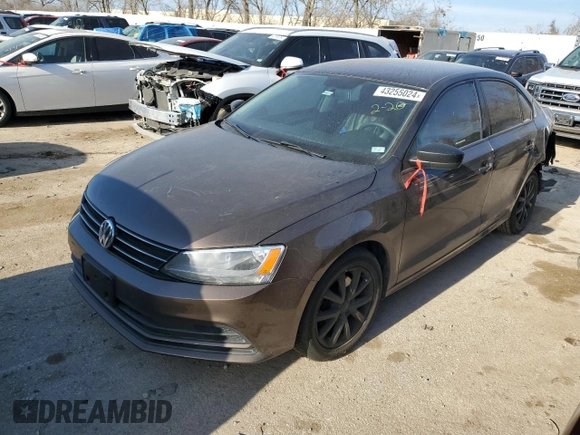 2015 Volkswagen Jetta SE with VIN 3VWD17AJ9FM283810, listed as a Copart auction lot 43255024 with 135,067 mi miles and Salvage title. Bid and sale history available at DreamBid. Image 1.