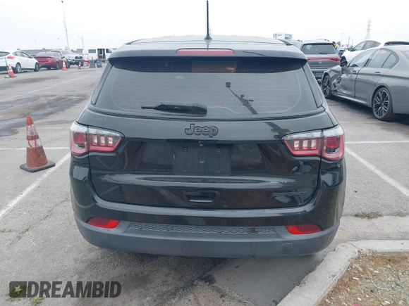 2018 Jeep Compass Sport z VIN 3C4NJCAB2JT250946, wystawiony jako IAAI lot #42444503 z przebiegiem 159 960 mil mil oraz . Historia ofert i sprzedaży dostępna na DreamBid. Obrazek 15.