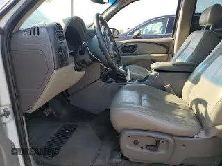 2002 Oldsmobile Bravada z VIN 1GHDT13S822125003, wystawiony jako Copart lot #66120254 z przebiegiem 173 171 mil mil oraz Tytuł czysty. Historia ofert i sprzedaży dostępna na DreamBid. Obrazek 7.