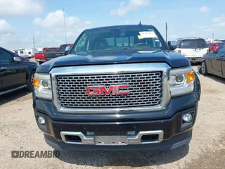 2015 GMC Sierra 1500 Denali z VIN 3GTU2WEJ9FG386812, wystawiony jako IAAI lot #42381651 z przebiegiem 138 009 mil mil oraz . Historia ofert i sprzedaży dostępna na DreamBid. Obrazek 6.