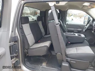 2008 Chevrolet Silverado 1500 Work Truck with VIN 1GCEC19X08Z236724, listed as a IAAI auction lot 41831826 with 133,888 mi miles. Bid and sale history available at carsss.com. Image 8.
