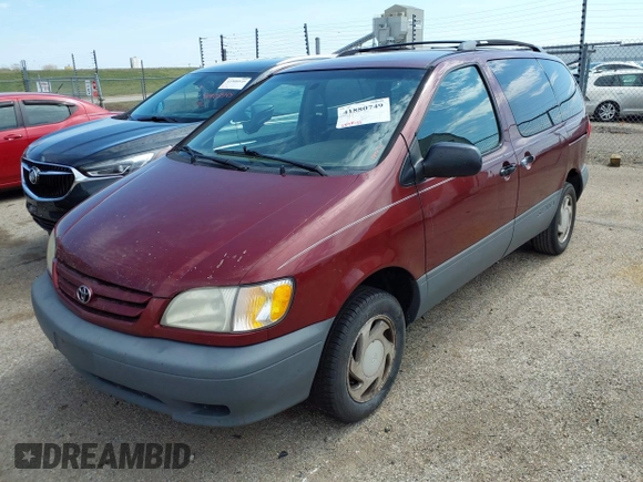 2001 Toyota Sienna LE with VIN 4T3ZF13C91U350273, listed as a IAAI auction lot 41880749 with 289,542 mi miles. Bid and sale history available at carsss.com. Image 2.