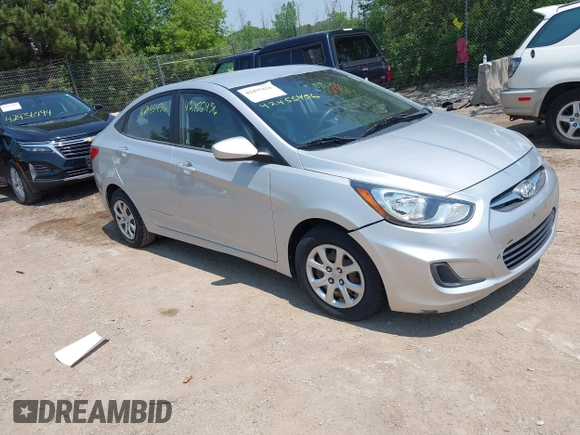 2014 Hyundai Accent GLS z VIN KMHCT4AE1EU637366, wystawiony jako IAAI lot #42455436 z przebiegiem 121 764 mil mil oraz . Historia ofert i sprzedaży dostępna na DreamBid. Obrazek 1.