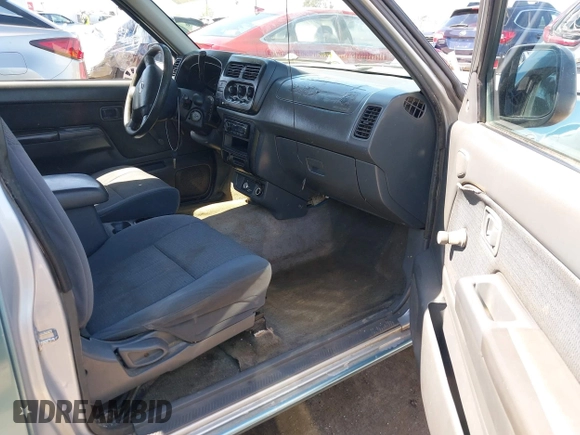 2001 Nissan Frontier XE с VIN 1N6DD26S31C398425, выставлен на аукционе IAAI как лот 41993170 с пробегом 221 955 миль миль и . История ставок и продаж доступна на DreamBid. Изображение 5.