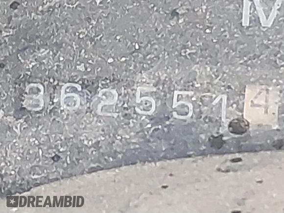 1997 GMC Suburban z VIN 1GKEC16RXVJ703491, wystawiony jako IAAI lot #41219414 z przebiegiem 362 551 mil mil oraz . Historia ofert i sprzedaży dostępna na DreamBid. Obrazek 15.