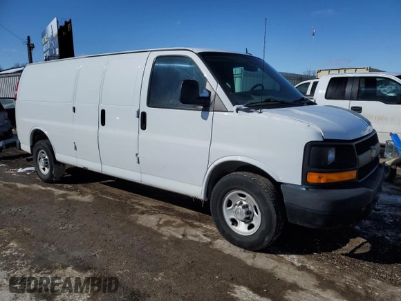 2014 Chevrolet Express Cargo Van with VIN 1GCWGGFA9E1105801, listed as a Copart auction lot 45789185 with 117,119 mi miles and Salvage Title. Bid and sale history available at carsss.com. Image 4.