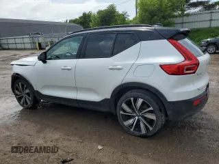 2022 Volvo XC40 Twin Plus with VIN YV4ED3UR2N2673269, listed as a Copart auction lot 60729295 with 55,521 mi miles and Salvage title. Bid and sale history available at DreamBid. Image 2.
