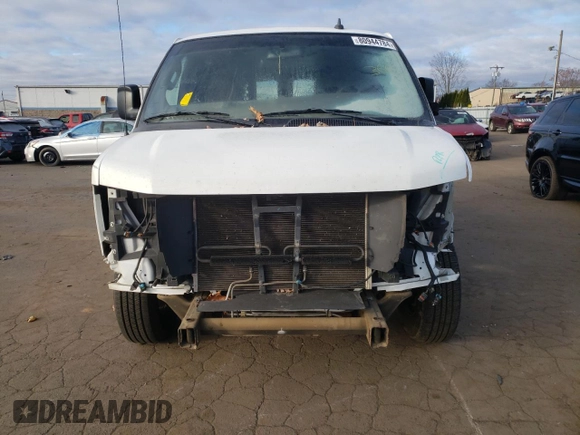 2019 GMC Savana Cargo z VIN 1GTW7AFG4K1335887, wystawiony jako Copart lot #88017165 z przebiegiem Nie podano mil oraz Szkody całkowita. Historia ofert i sprzedaży dostępna na DreamBid. Obrazek 5.