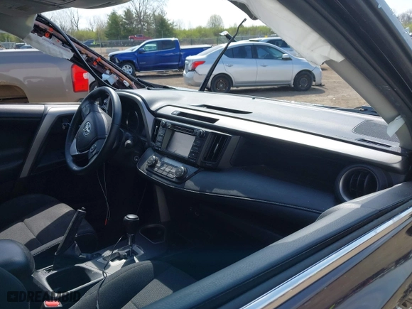2016 Toyota RAV4 XLE with VIN 2T3RFREV1GW472485, listed as a IAAI auction lot 41917836 with 90,405 mi miles. Bid and sale history available at carsss.com. Image 15.